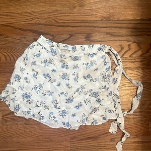 Hollister womens skirt